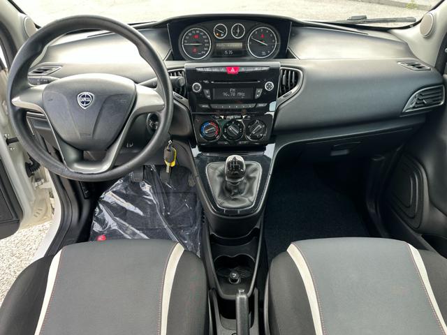 LANCIA Ypsilon usata, con ESP