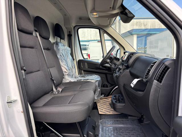 PEUGEOT Boxer usata, con Autoradio digitale