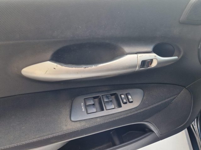 TOYOTA Auris usata, con Fendinebbia