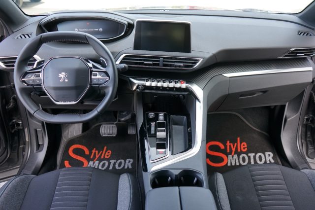 PEUGEOT 3008 usata, con Autoradio