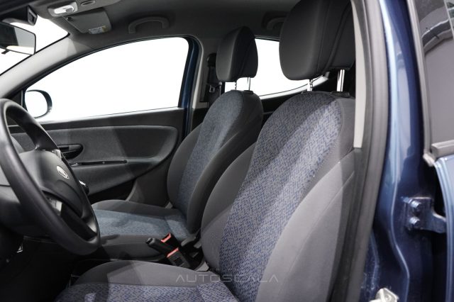 LANCIA Ypsilon usata, con Fendinebbia