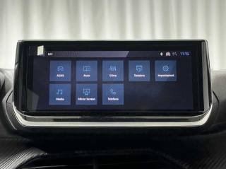 PEUGEOT 2008 usata, con Sensori di parcheggio posteriori