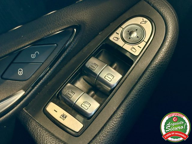MERCEDES-BENZ C 220 usata, con Sedile posteriore sdoppiato