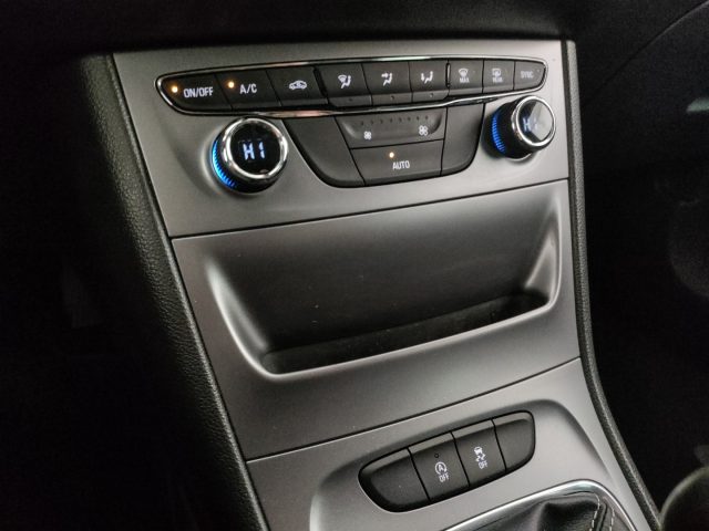 OPEL Astra usata, con Sedile posteriore sdoppiato