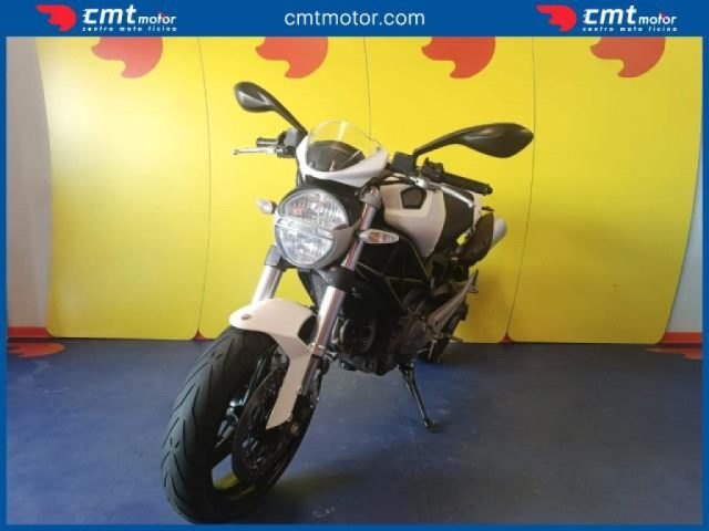 DUCATI Monster 696 usata 1