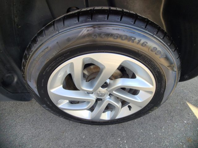 OPEL Crossland X usata, con Controllo automatico clima