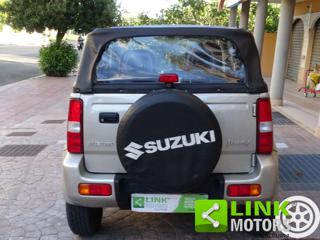 SUZUKI Jimny usata, con Autoradio