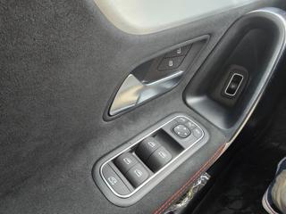 MERCEDES-BENZ CLA 220 usata, con Controllo automatico clima