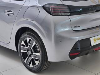 PEUGEOT 208 usata, con Cerchi in lega