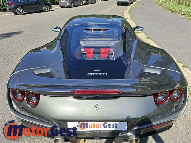 FERRARI F8 usata, con Vivavoce