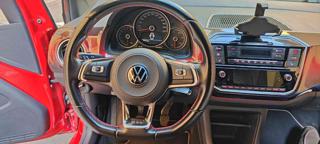 VOLKSWAGEN up! usata, con Volante in pelle