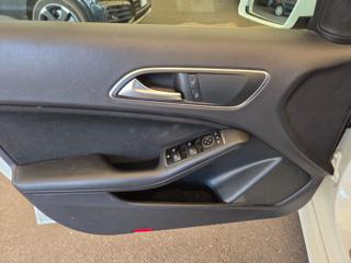 MERCEDES-BENZ A 160 usata, con Alzacristalli elettrici