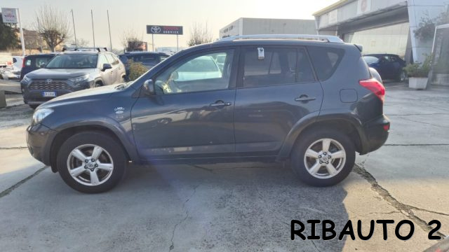 TOYOTA RAV 4 usata, con Bracciolo