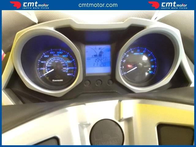 KAWASAKI J 300 usata 4