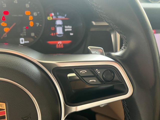PORSCHE Macan usata, con Fendinebbia
