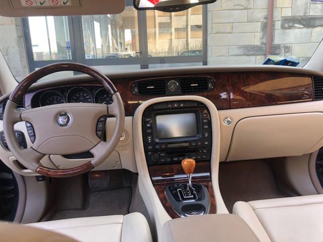 JAGUAR XJ8 usata, con ESP