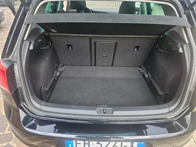 VOLKSWAGEN Golf usata, con Fendinebbia