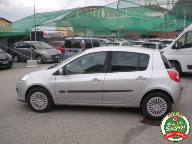 RENAULT Clio usata, con Autoradio