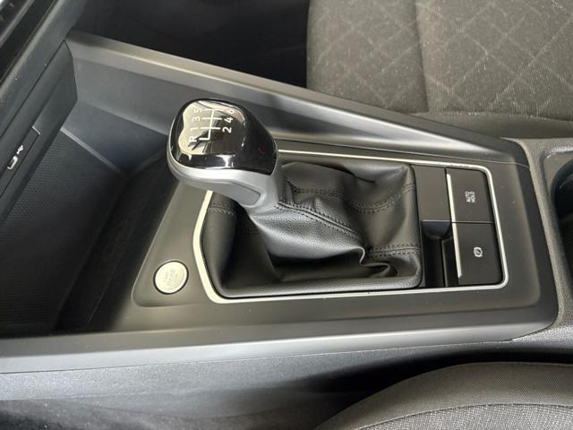 VOLKSWAGEN Golf usata, con Park Distance Control