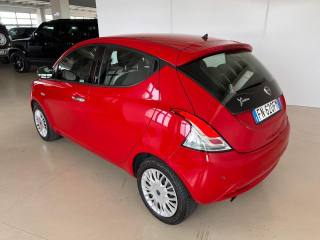LANCIA Ypsilon usata, con Autoradio