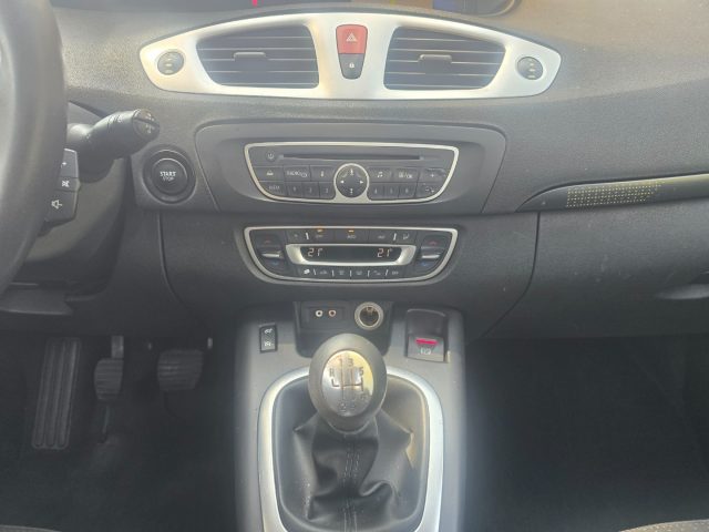 RENAULT Scenic usata, con Sedile posteriore sdoppiato