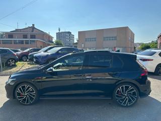 VOLKSWAGEN Golf usata, con Autoradio