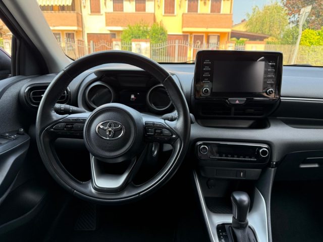 TOYOTA Yaris usata 8