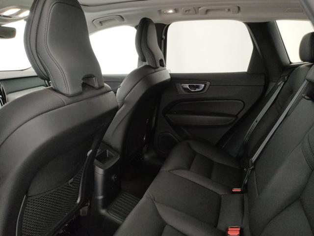 VOLVO XC60 usata, con Luci diurne LED