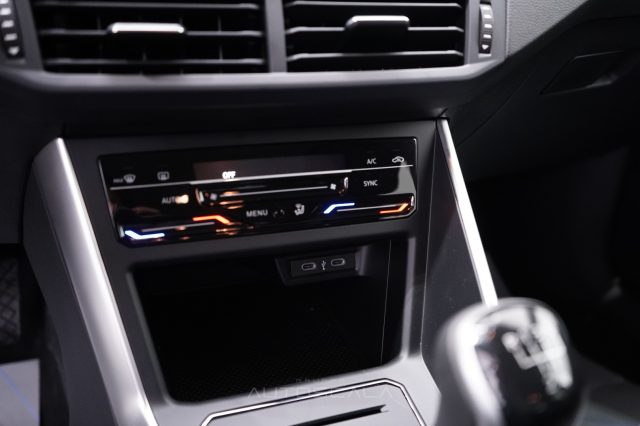 VOLKSWAGEN Polo usata, con Autoradio digitale
