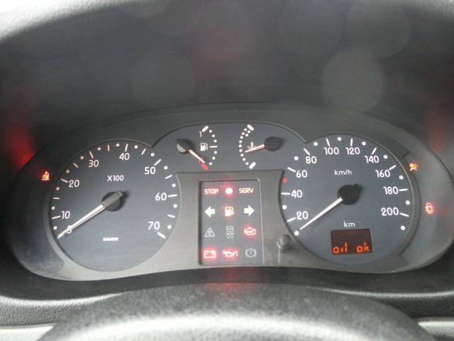 RENAULT Kangoo usata 16