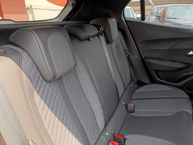 PEUGEOT 2008 usata, con Touch screen