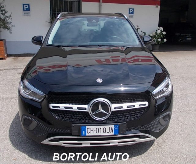 MERCEDES-BENZ GLA 200 usata, con Volante multifunzione