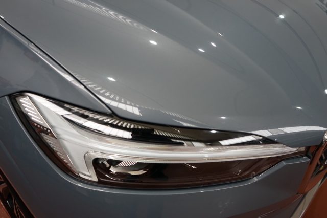 VOLVO XC60 usata, con Volante in pelle