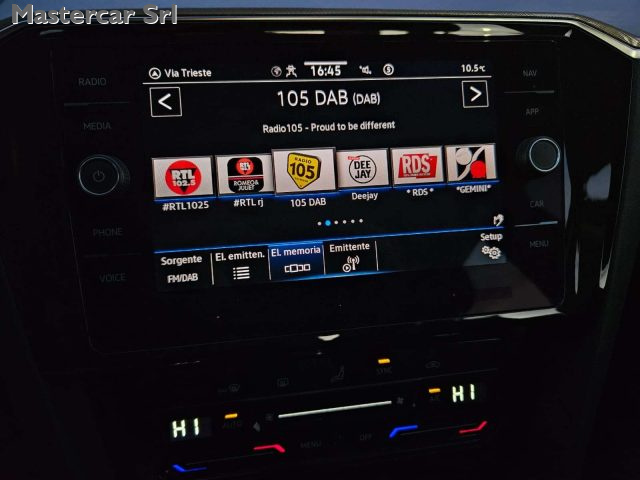 VOLKSWAGEN Passat Variant usata, con Sistema di navigazione