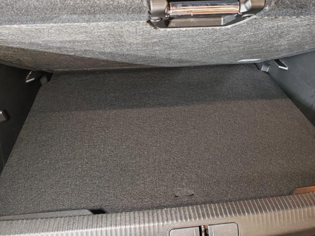 PEUGEOT 2008 usata, con Sistema di navigazione