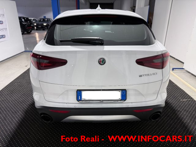 ALFA ROMEO Stelvio usata, con Touch screen