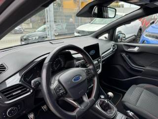 FORD Fiesta usata, con Fari LED