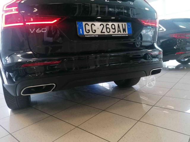 VOLVO V60 Cross Country usata 32