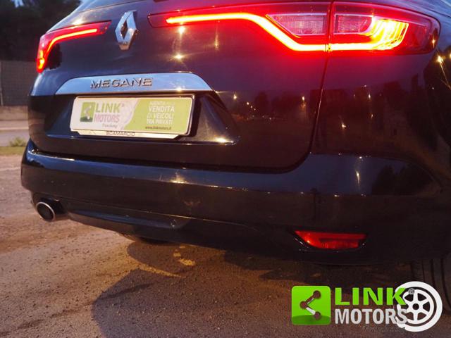 RENAULT Megane usata, con Sensori di parcheggio posteriori