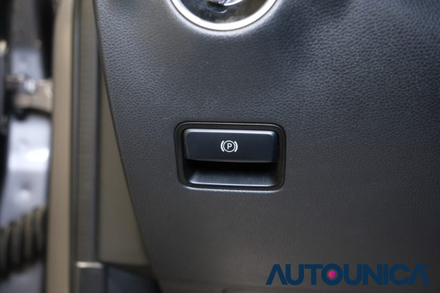 MERCEDES-BENZ B 180 usata, con Sensori di parcheggio posteriori