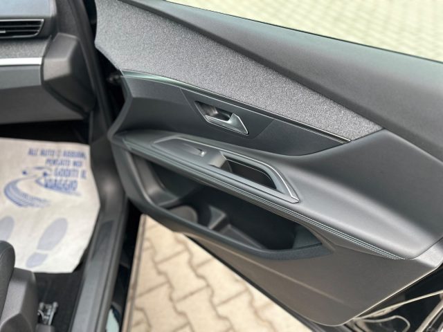 PEUGEOT 3008 usata, con Controllo elettronico della corsia