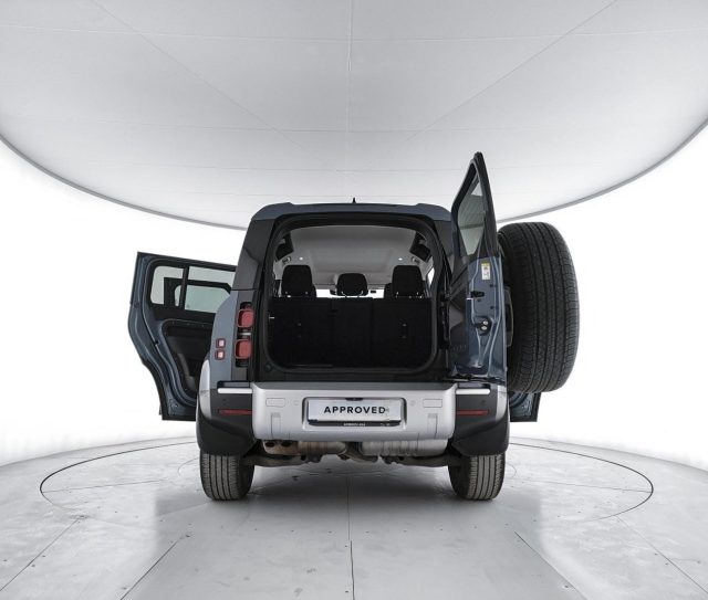 LAND ROVER Defender usata 11