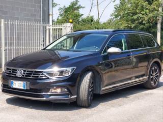 VOLKSWAGEN Passat Variant usata, con Airbag laterali