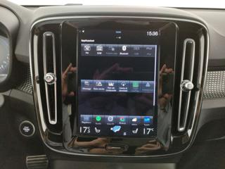 VOLVO XC40 usata, con Volante in pelle