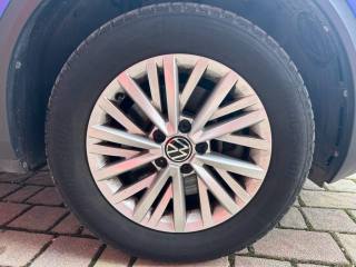 VOLKSWAGEN T-Roc usata, con Volante in pelle