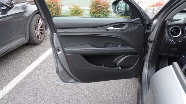 ALFA ROMEO Stelvio usata 48