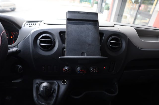 RENAULT Master usata, con Volante multifunzione