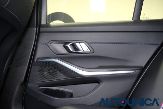 BMW 320 usata, con Pacchetto sportivo