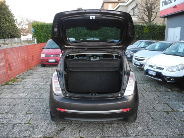 LANCIA Ypsilon usata 37