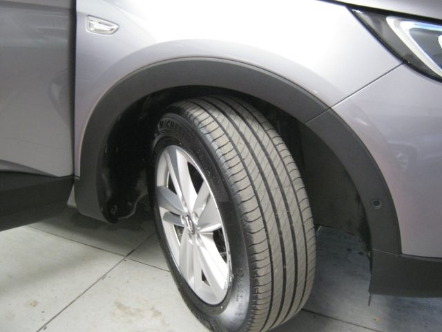 OPEL Grandland X usata, con Sensori di parcheggio posteriori